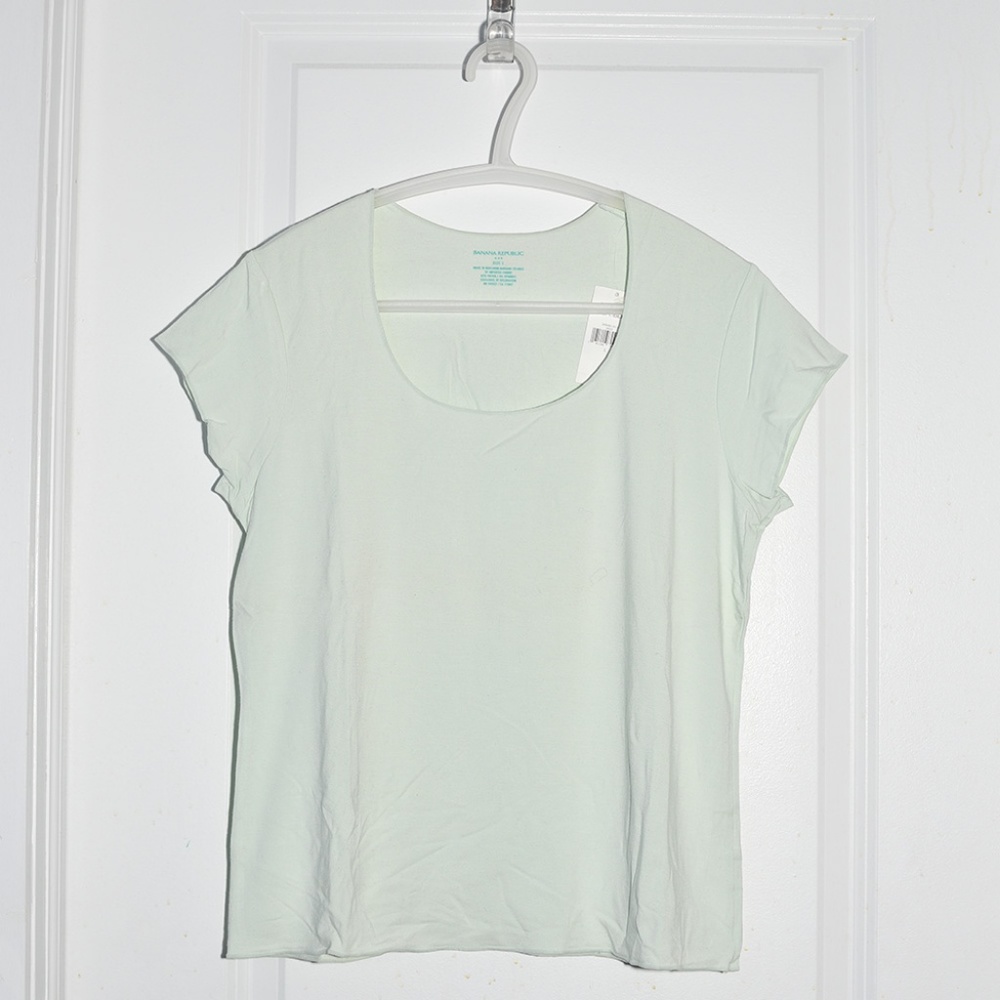Banana Republic Pastel Green Scoop-Neck Tee